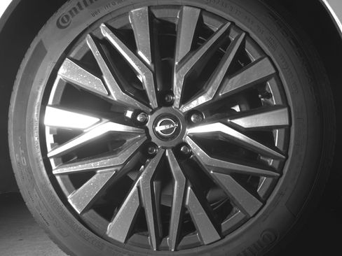 Used 2025 Nissan Altima 2.5 SV FWD image 13