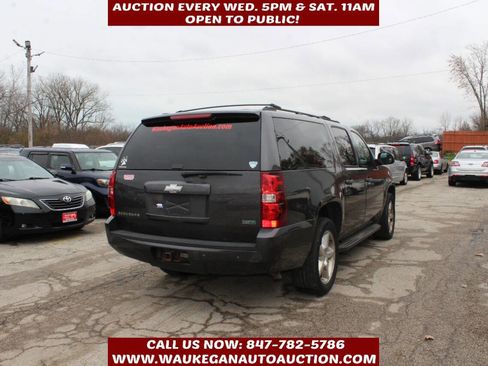 Used 2010 Chevrolet Suburban LT w/ Luxury Package image 4