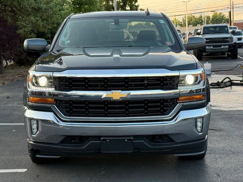 Used 2018 Chevrolet Silverado 1500 LT w/ All Star Edition AWD/4WD image 9