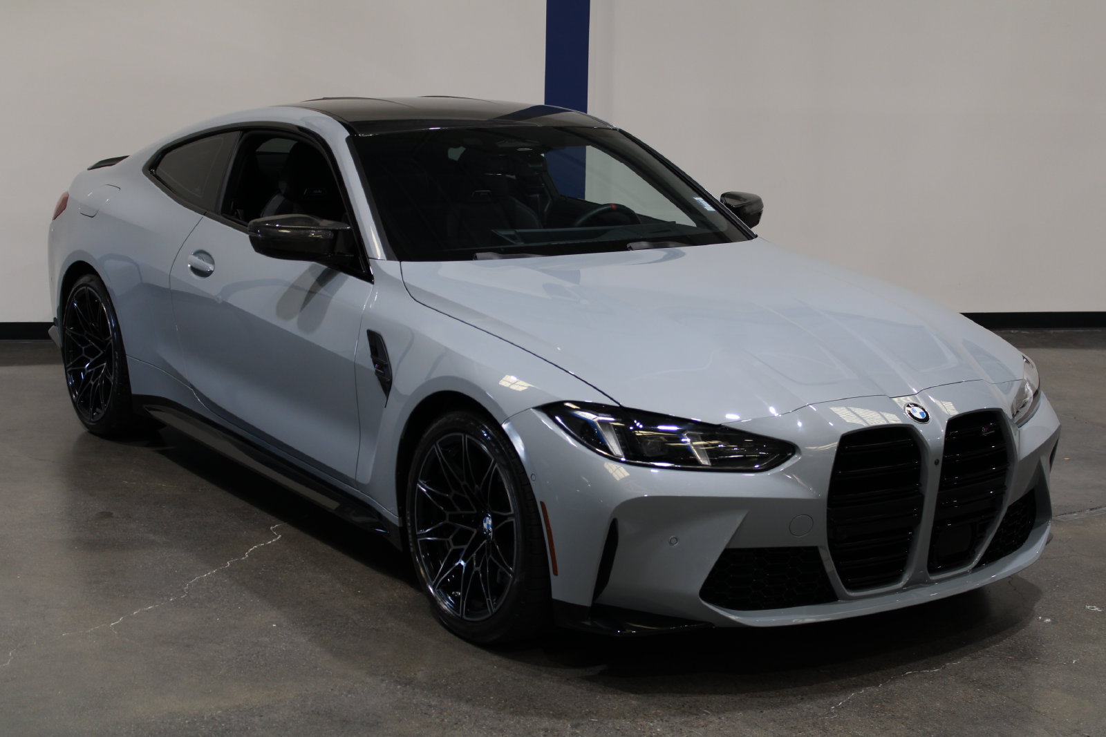 Used 2025 BMW M4 Competition RWD image 5