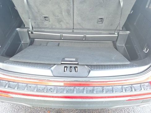 Used 2023 Ford Explorer XLT w/ Equipment Group 202A image 14