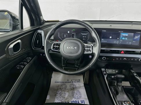 Certified 2024 Kia Sorento SX Prestige AWD/4WD image 23