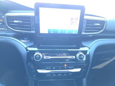 Used 2023 Ford Explorer ST-Line w/ Class IV Trailer Tow Package image 21