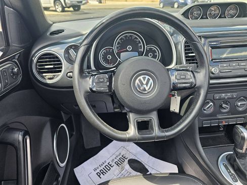Used 2014 Volkswagen Beetle R-Line FWD image 18