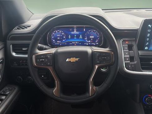 Used 2024 Chevrolet Tahoe High Country AWD/4WD image 9