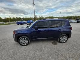 Used 2018 Jeep Renegade Latitude FWD image 1