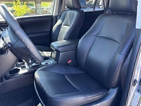 Certified 2022 Toyota 4Runner TRD Off-Road Premium w/ Moonroof Package AWD/4WD image 15