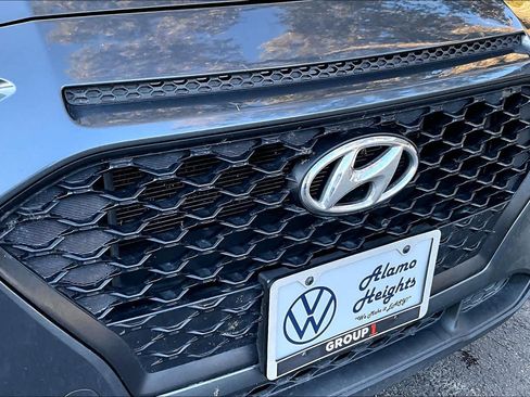 Used 2021 Hyundai Kona SEL w/ Cargo Package image 32