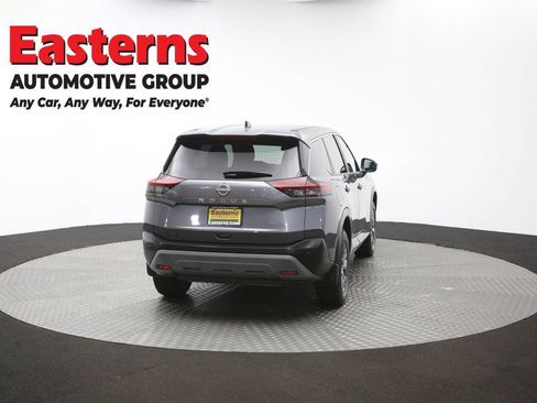 Used 2023 Nissan Rogue S AWD/4WD image 39