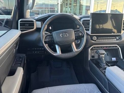 Used 2024 Toyota Sequoia Limited w/ Tow Technology Package AWD/4WD image 8