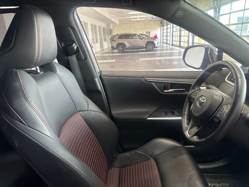 Certified 2022 Toyota RAV4 XSE w/ Weather Package AWD/4WD image 13