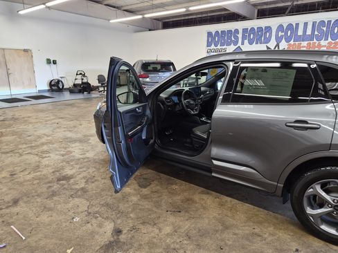Used 2023 Ford Escape ST-Line w/ Equipment Group 301A FWD image 10