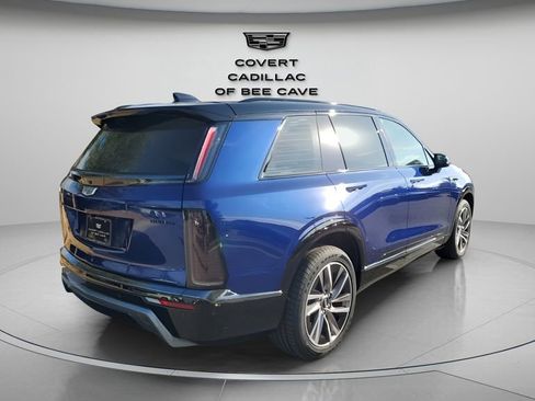 New 2026 Cadillac Vistiq Sport image 9