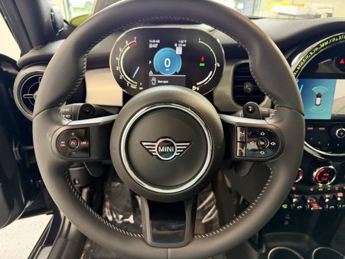 Used 2024 MINI Cooper S FWD image 15
