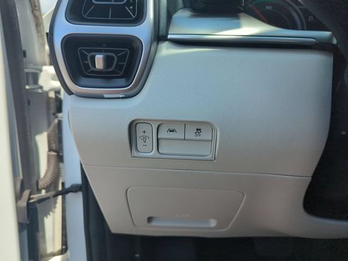 Used 2021 Kia Sorento S FWD image 20