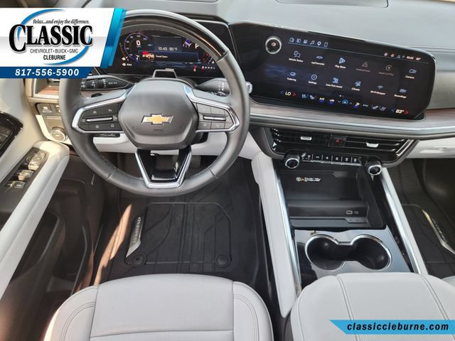 Used 2026 Chevrolet Tahoe Premier RWD image 3