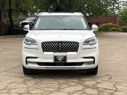 Used 2020 Lincoln Aviator Black Label w/ Dynamic Handling Package image 2