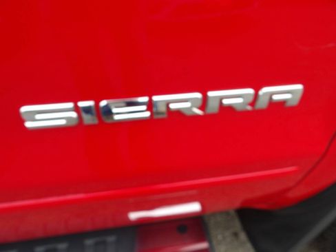 Used 2014 GMC Sierra 1500 SLE w/ Suspension Package, Off-Road RWD image 13