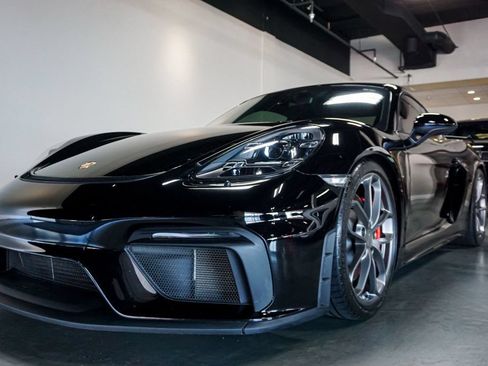 Used 2020 Porsche 718 Cayman GT4 RWD image 57