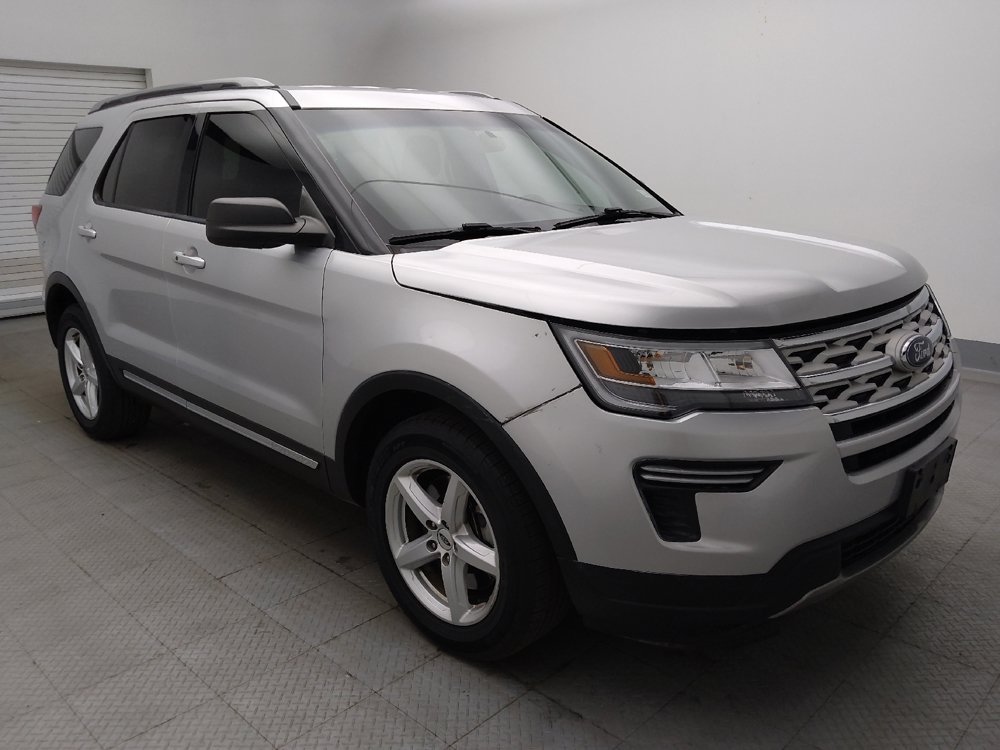 Used 2018 Ford Explorer XLT FWD image 11
