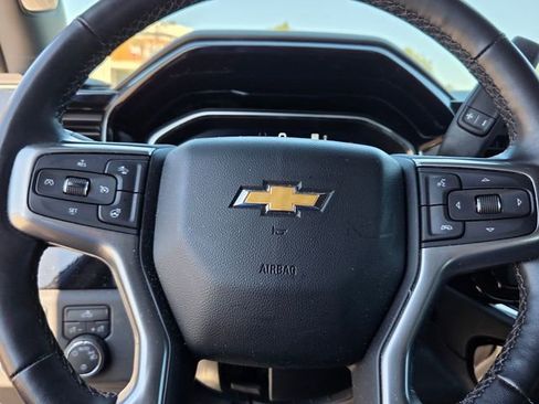 Used 2023 Chevrolet Silverado 1500 LT image 12