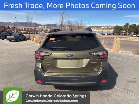 Used 2025 Subaru Outback Premium image 6