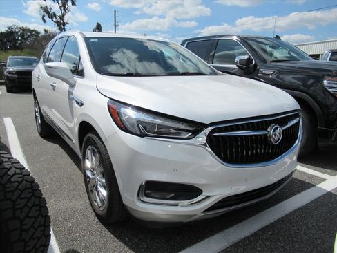 Used 2021 Buick Enclave Premium w/ Sun and Sites Package image 1