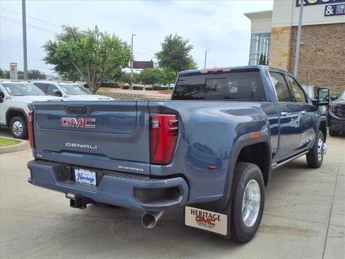 New 2025 GMC Sierra 3500 Denali w/ Denali Reserve Package image 3