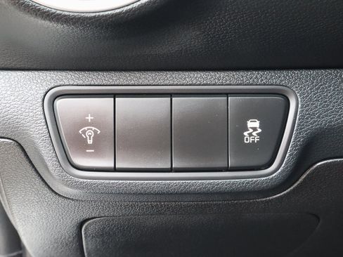 Used 2023 Kia Forte LXS image 15