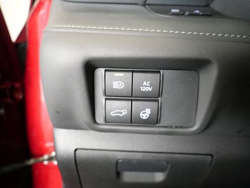Used 2022 Toyota Highlander Limited AWD/4WD image 14