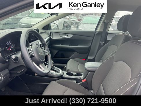 Certified 2024 Kia Forte LXS w/ LXS Technology Package image 11