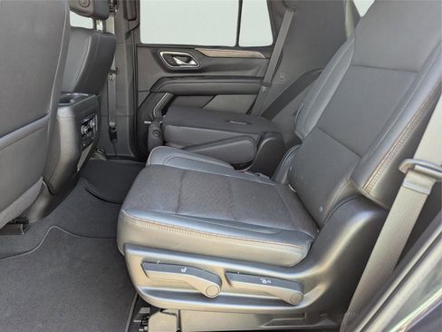 Used 2022 Chevrolet Tahoe High Country image 13