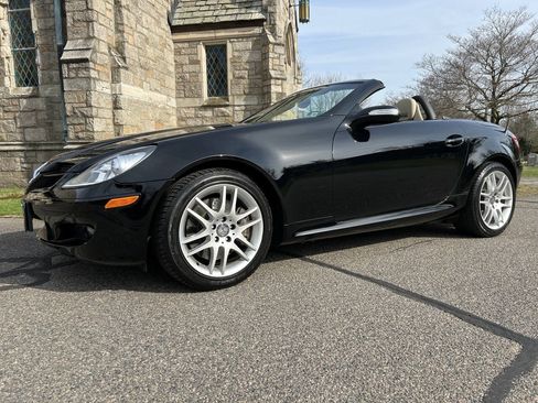Used 2007 Mercedes-Benz SLK 350 image 32