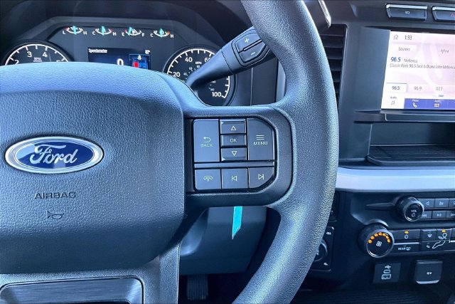 Used 2023 Ford F250 XL w/ STX Appearance Package AWD/4WD image 13