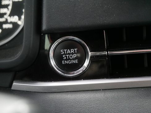Used 2022 Mitsubishi Outlander SE AWD/4WD image 21