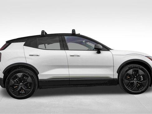New 2026 Volvo EX30 Cross Country Ultra w/ Protection Package Premier image 4
