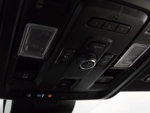 Used 2023 Chevrolet Suburban RST image 20