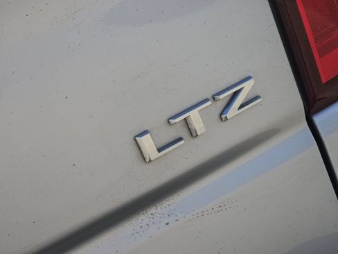 Used 2019 Chevrolet Silverado 1500 LTZ w/ LTZ Texas Edition AWD/4WD image 16