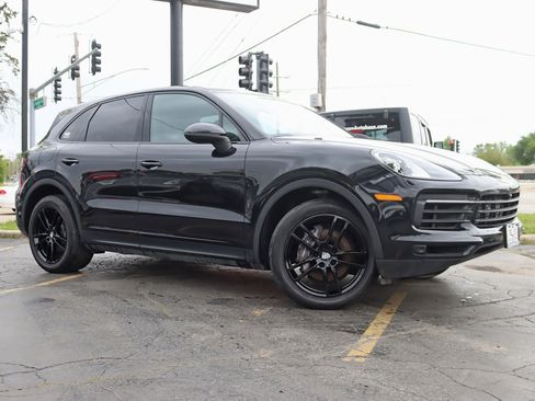 Used 2020 Porsche Cayenne AWD/4WD image 2