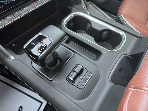 Used 2024 GMC Sierra 1500 Denali Ultimate image 32