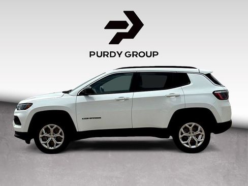 Used 2024 Jeep Compass Latitude AWD/4WD image 5
