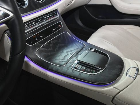 Used 2022 Mercedes-Benz E 450 4MATIC Sedan w/ Night Package image 45