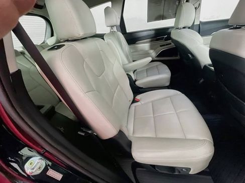 Used 2021 Kia Telluride EX w/ EX Premium Package FWD image 30