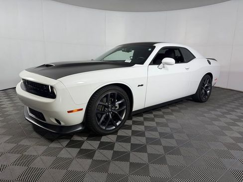 Used 2023 Dodge Challenger R/T w/ Blacktop Package RWD image 4