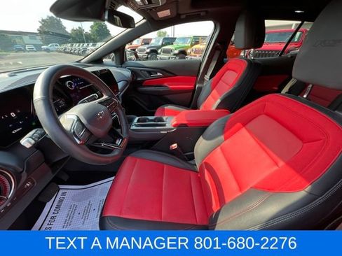 Used 2025 Chevrolet Equinox EV RS AWD/4WD image 33