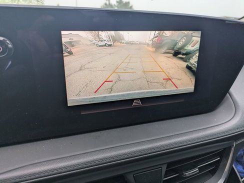 Used 2024 Buick Encore GX Preferred w/ Comfort Package AWD/4WD image 11