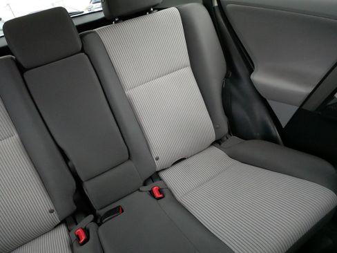 Used 2013 Toyota RAV4 LE AWD/4WD image 14