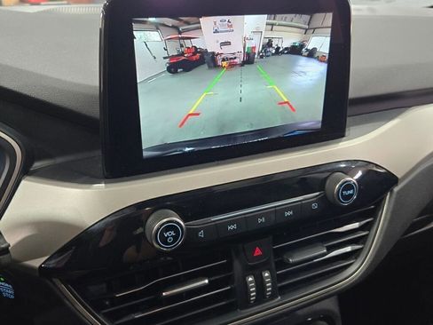 Certified 2022 Ford Escape SEL w/ Technology Package image 30