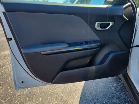 Used 2025 Kia K4 FWD image 15