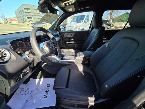 Used 2024 Mercedes-Benz GLB 250 4MATIC image 24